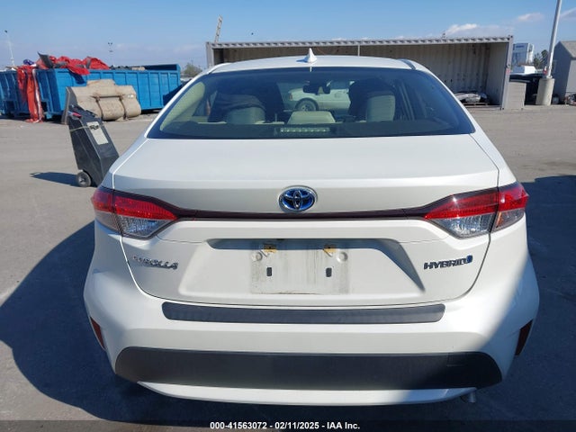 JTDEAMDE1MJ030477 Toyota Corolla Hybrid Le