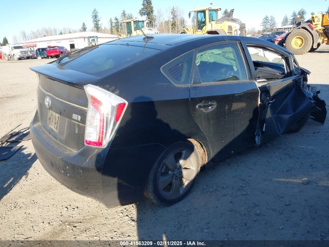 Toyota Prius Five 2014 JTDKN3DU3E0379351 Image 4