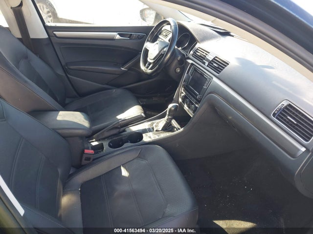 Volkswagen Passat 2018 1VWAA7A39JC012678 Image 5