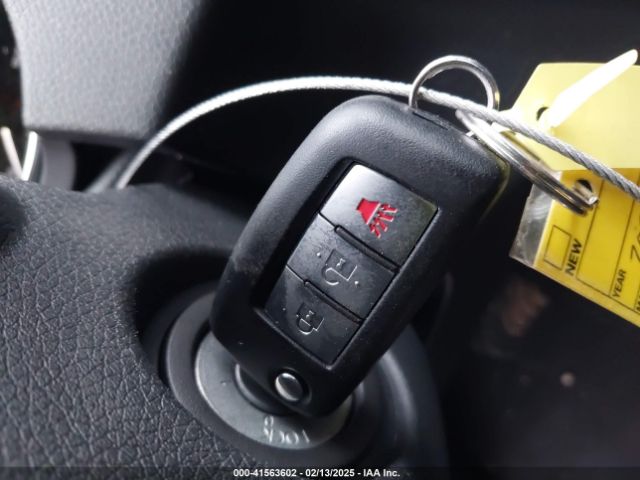 5N1AT2MV4LC764767 Nissan Rogue S Intelligent Awd
