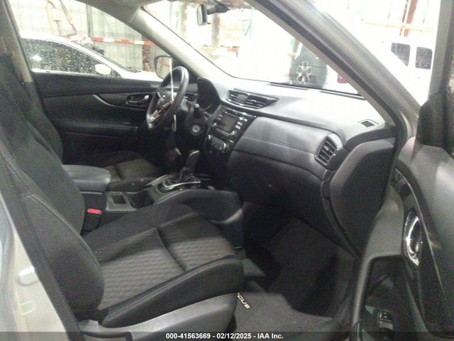 Nissan ROGUE S 2017 KNMAT2MT4HP502900 Image 5