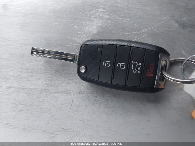 KNDJP3A51J7593842 KIA SOUL +