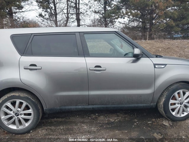 KNDJP3A51J7593842 KIA SOUL +