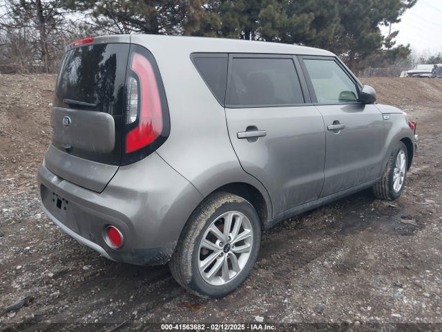 KNDJP3A51J7593842 KIA SOUL +