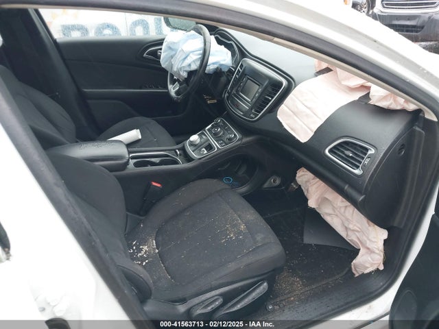 Chrysler 200 Limited 2015 1C3CCCAB3FN709169 Image 5