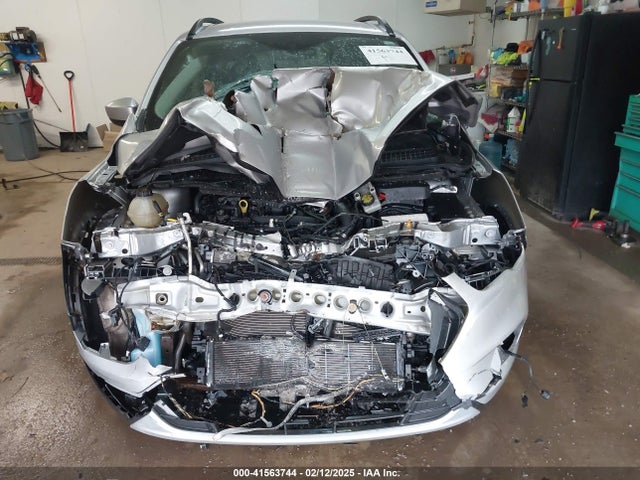 1FMCU9GDXHUA83838 Ford ESCAPE SE