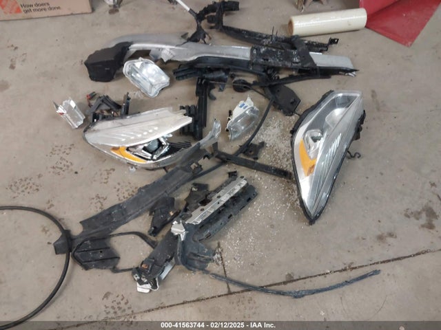 1FMCU9GDXHUA83838 Ford ESCAPE SE