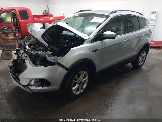 1FMCU9GDXHUA83838 Ford ESCAPE SE