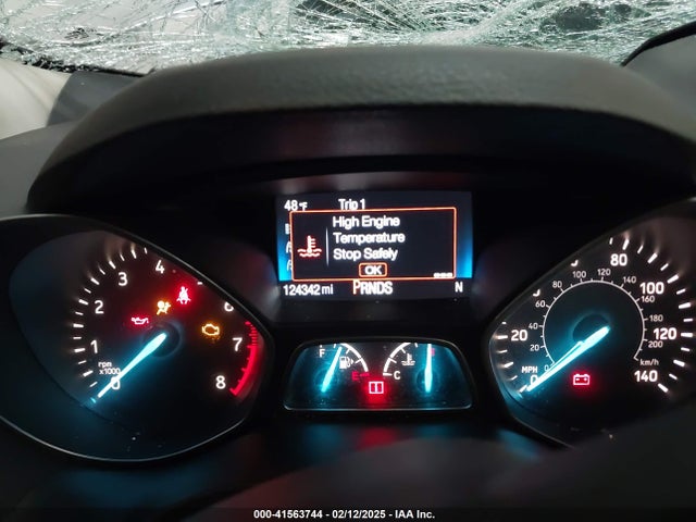 1FMCU9GDXHUA83838 Ford ESCAPE SE