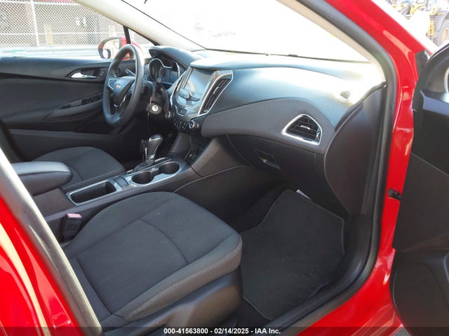 1G1BE5SM6H7223551 Chevrolet Cruze Lt Auto