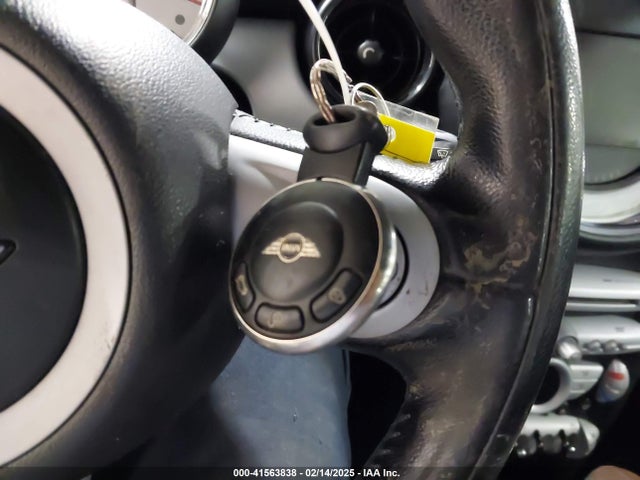 2009 MINI COOPER CLUBMAN WMWML33589TX35237 Photo 10