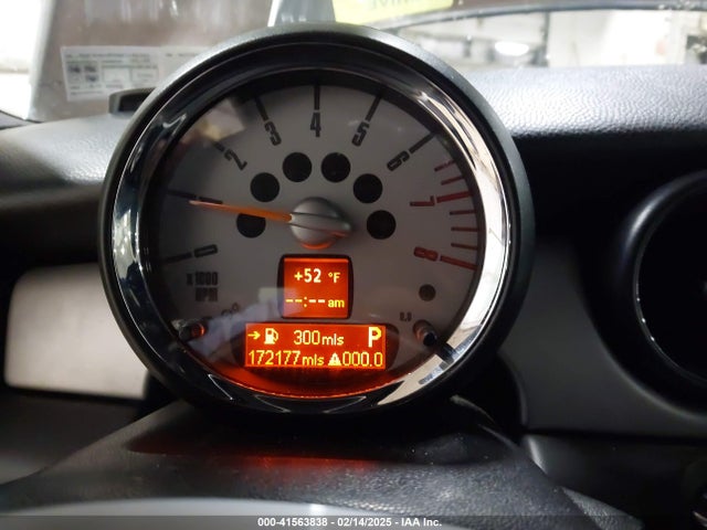 2009 MINI COOPER CLUBMAN WMWML33589TX35237 Photo 6