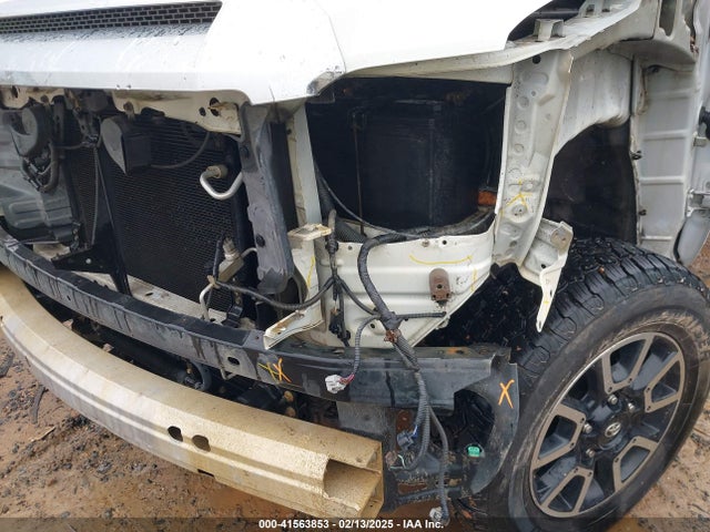 5TFUW5F17EX358272 Toyota 3ur-fbe