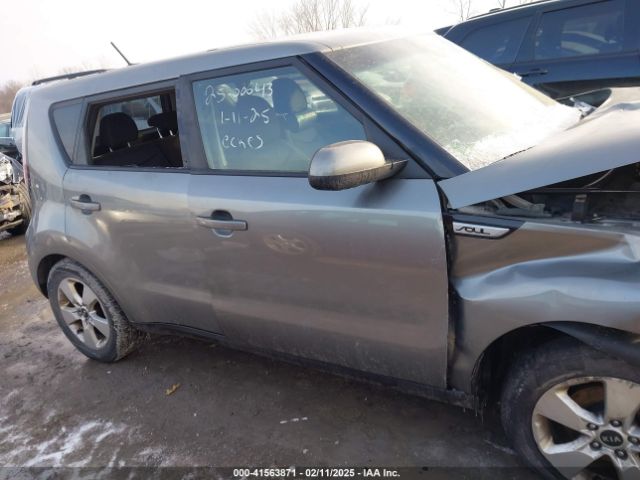 KNDJN2A20J7570249 KIA Soul !