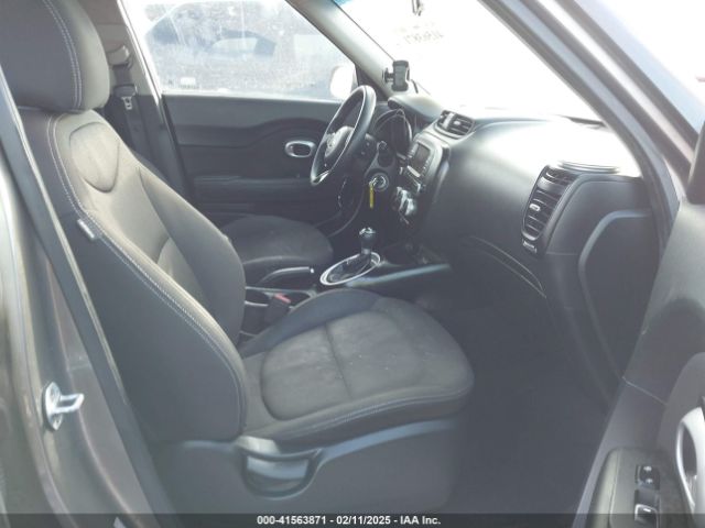 KNDJN2A20J7570249 KIA Soul !