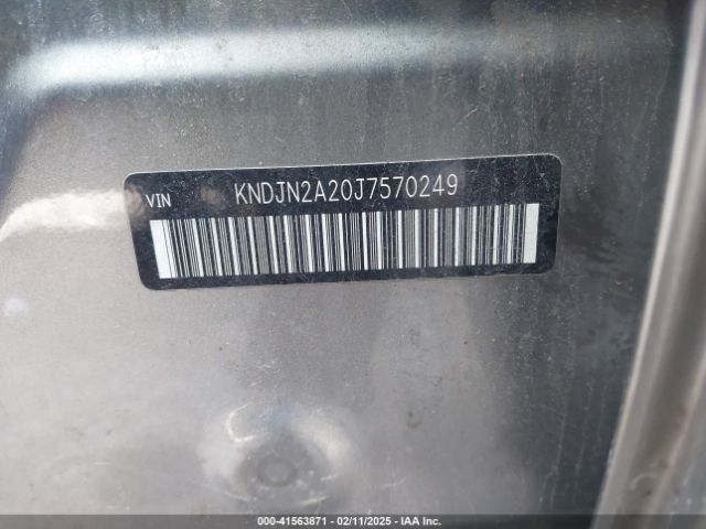 KNDJN2A20J7570249 KIA Soul !