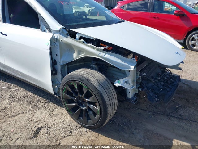 2023 TESLA MODEL Y 7SAYGDEE2PA070217 Photo 5