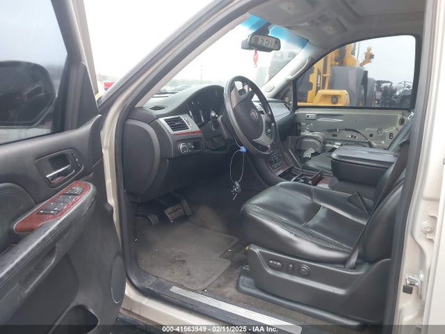 2008 CADILLAC ESCALADE 1GYEC63818R151366 Photo 4