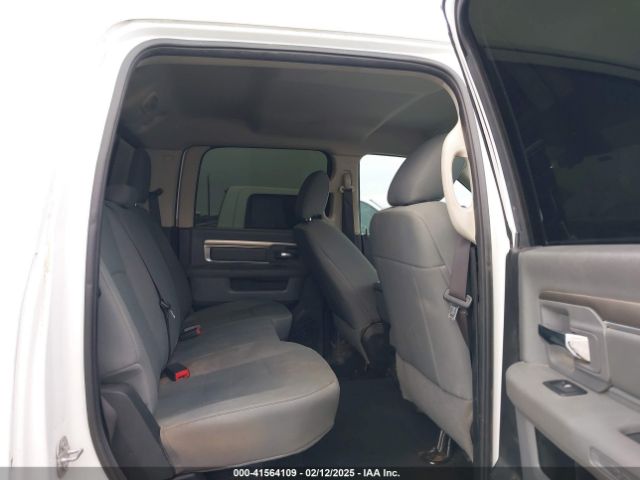 3C6UR5DL3HG673971 RAM 2500 Slt  4x4 6'4 Box