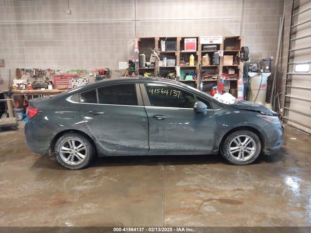 1G1BE5SM0H7136714 Chevrolet Cruze Lt Auto