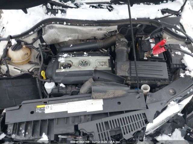 WVGBV3AX4EW529023 Volkswagen TIGUAN SE