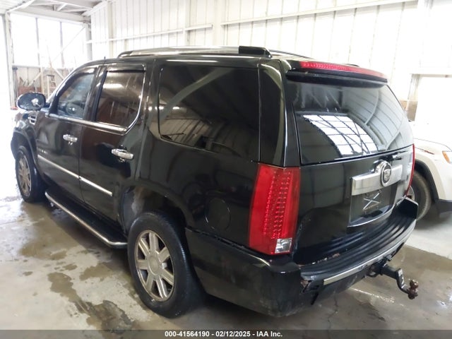 2007 CADILLAC ESCALADE 1GYFK638X7R179950 Photo 2