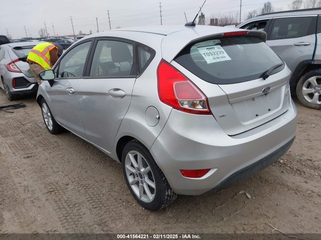 Ford FIESTA SE 2019 3FADP4EJ8KM107180 Image 3