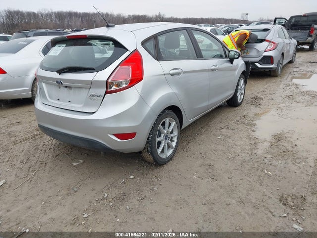 Ford FIESTA SE 2019 3FADP4EJ8KM107180 Image 4
