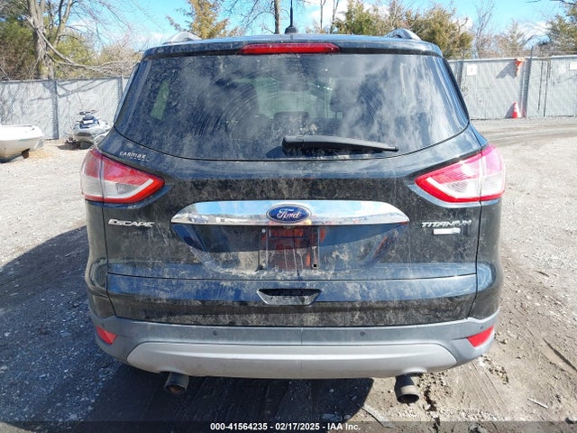 1FMCU9JXXFUB67531 Ford Escape Titanium