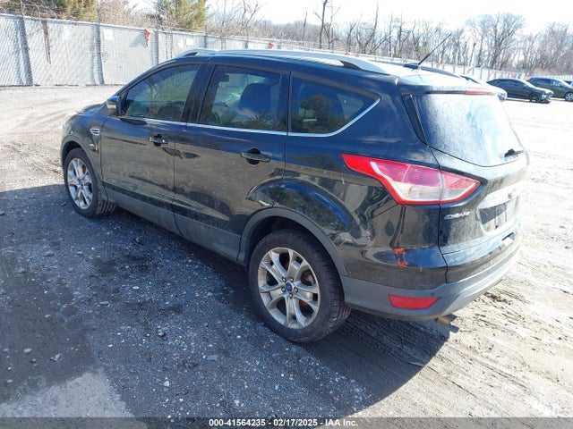 1FMCU9JXXFUB67531 Ford Escape Titanium