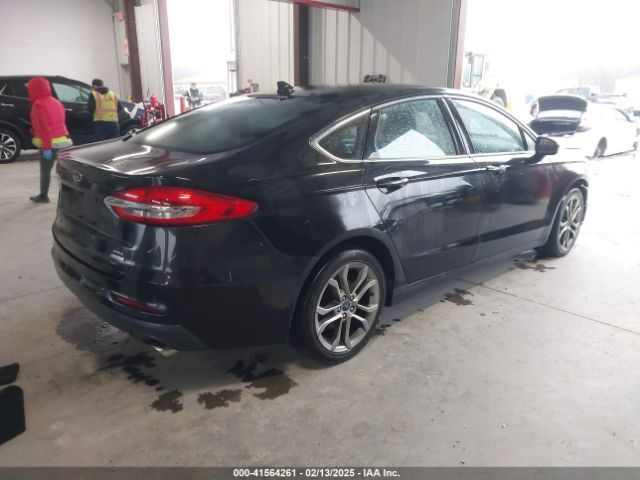 3FA6P0CD2KR260770 Ford FUSION SEL