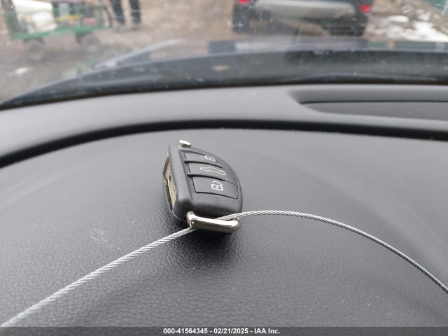 2017 AUDI A3 WAUAUGFF0H1058724 Photo 10