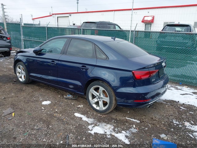2017 AUDI A3 WAUAUGFF0H1058724 Photo 2