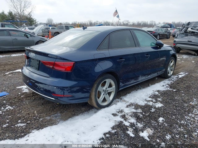 2017 AUDI A3 WAUAUGFF0H1058724 Photo 3