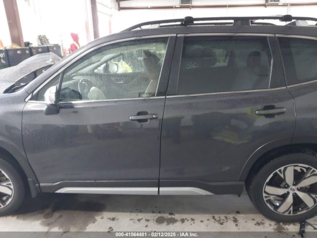 JF2SKAXC8MH500831 Subaru Forester Touring