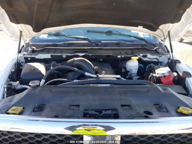 1C6RR6FT6KS699876 RAM 1500 Classic Tradesman  4x2 6'4 Box