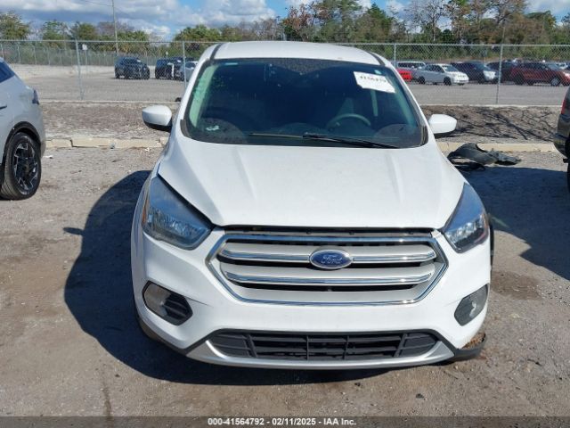 1FMCU9GD3HUD52181 Ford ESCAPE SE