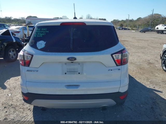 1FMCU9GD3HUD52181 Ford ESCAPE SE
