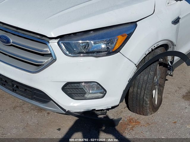 1FMCU9GD3HUD52181 Ford ESCAPE SE