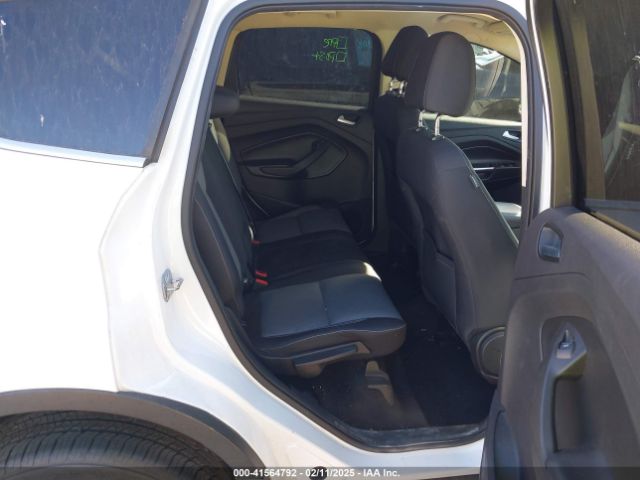 1FMCU9GD3HUD52181 Ford ESCAPE SE