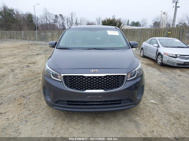 KIA SEDONA LX 2017 KNDMB5C15H6232860 Image 12