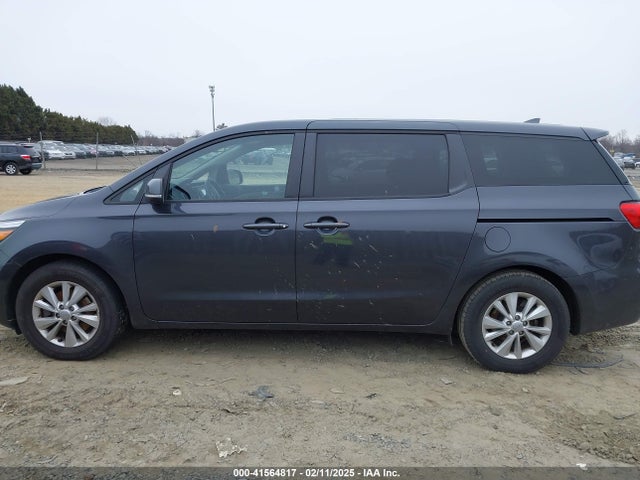 KIA SEDONA LX 2017 KNDMB5C15H6232860 Image 14