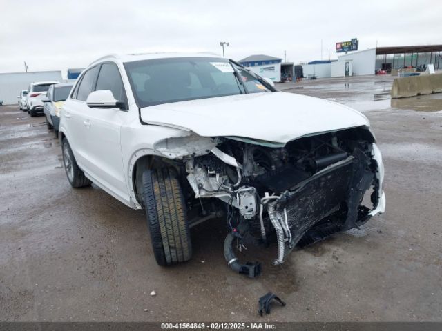 WA1JCCFS7HR002948 Audi Q3 2.0t Premium