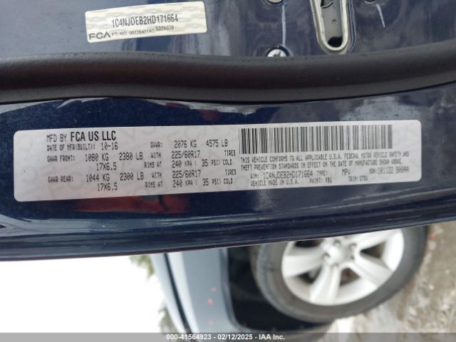 1C4NJDEB2HD171664 Jeep Compass Latitude 4x4