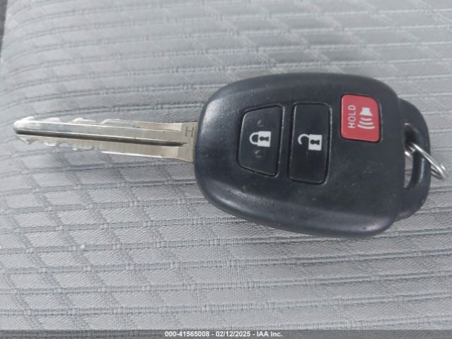 5TDBZRFH0JS891423 Toyota Highlander Le