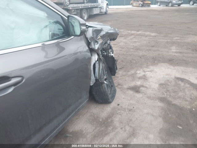 5TDBZRFH0JS891423 Toyota Highlander Le