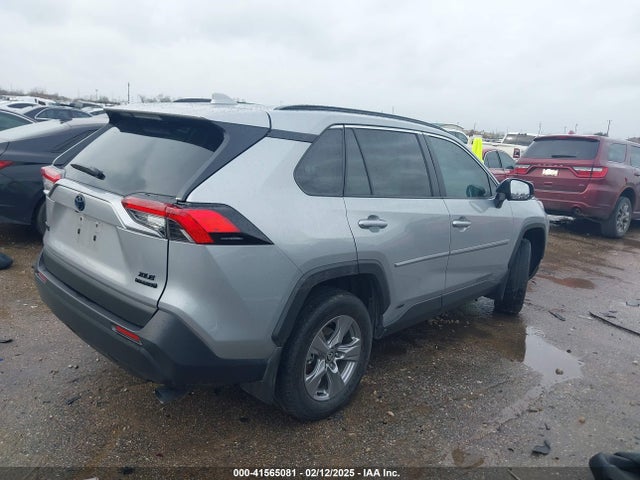 2T3RWRFV9RW243490 Toyota Rav4 Hybrid Xle