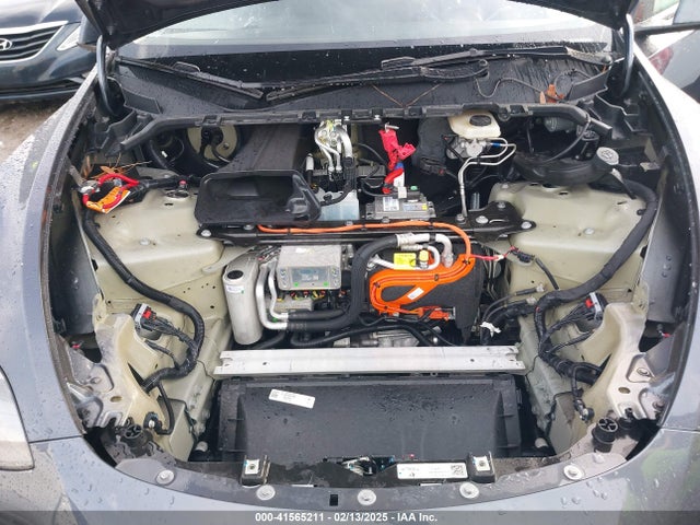 2023 TESLA MODEL Y 7SAYGDEE6PF596126 Photo 9
