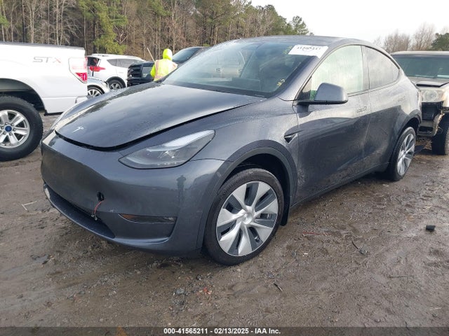 2023 TESLA MODEL Y 7SAYGDEE6PF596126 Photo 1