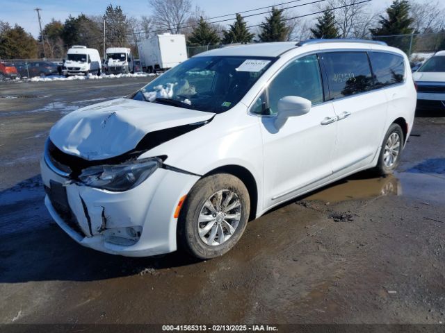 2019 CHRYSLER PACIFICA 2C4RC1BG3KR561168 Photo 1